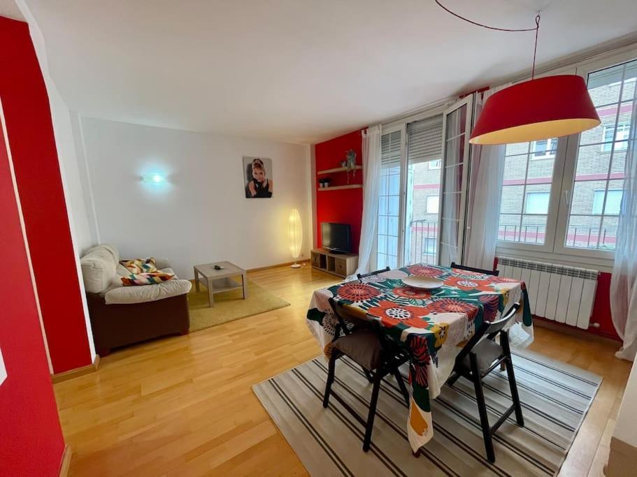Acogedor Apartamento En Saragossa Exterior foto