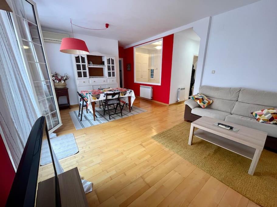 Acogedor Apartamento En Saragossa Exterior foto